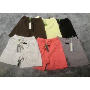 Bán Hàng có sẵn Thời trang Phong cách mới ESSENTIALS FEAR OF GOD Sản phẩm mới Flocking Letter Quần short thông thường