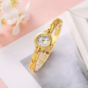Đồng hồ nữ mới sang trọng vàng nữ vòng tay đồng hồ cổ điển đồng hồ thạch anh nữ thời trang mặt số nhỏ đồng hồ mô phỏng đồng hồ nữ casual