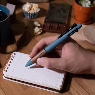 Uni Jetstream x Karimoku 4&1 Multi-function Pen/Bút đa năng vỏ gỗ/Giới hạn/Made in Japan