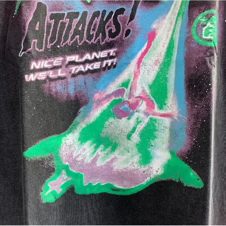 Áo Thun attacks hellstar
