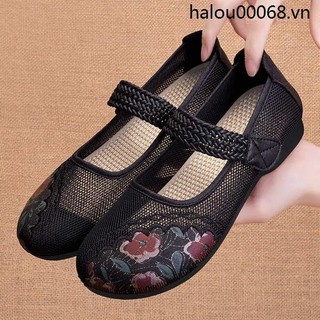 Giày Người Cao Tuổi Nữ Cũ Bắc Kinh Giày Vải Phong Cách Mới Mùa Hè Mẹ Giày Trung Niên Người Cao Tuổi Chống Trơn Trượt Bà Phụ Nữ Già Dép