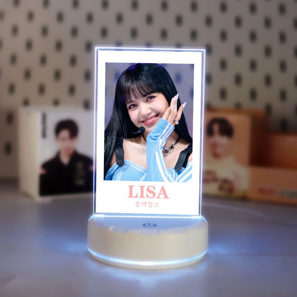 Đèn LED Để Bàn Hình LISA BLACKPINK | Shopee Việt Nam