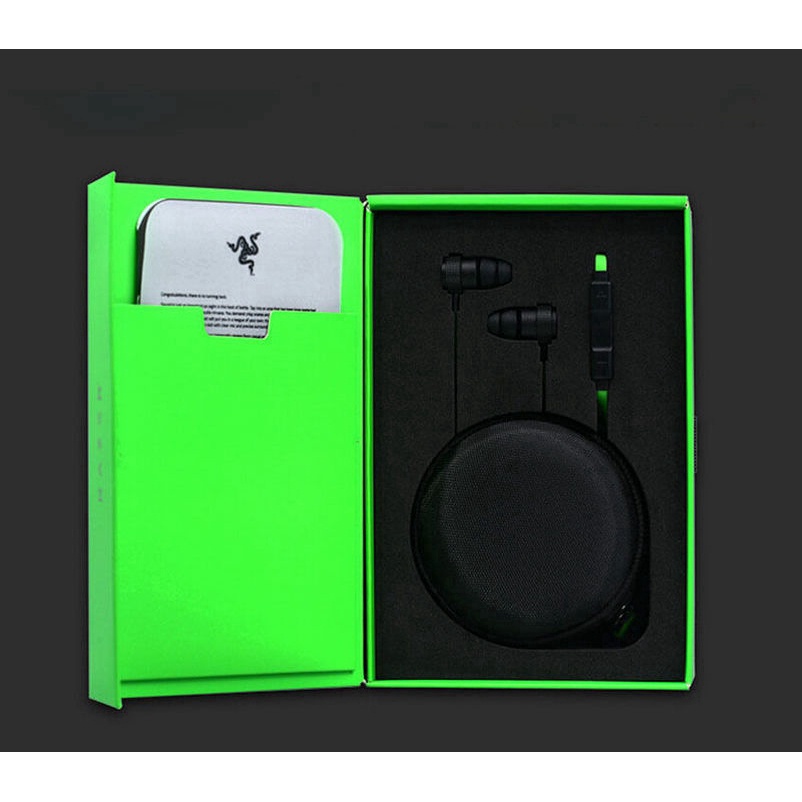 Tai nghe Razer Hammerhead Pro V2 có hộp tai nghe trò chơi
