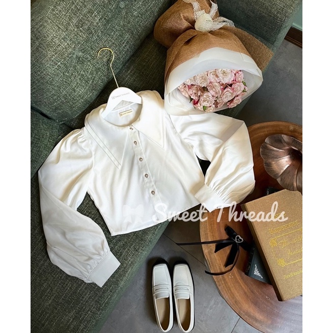 Áo sơ mi Laura shirt by Sweet Threads 2 màu đen - trắng