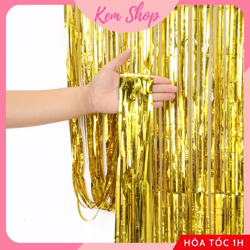 Rèm kim tuyến ánh kim dạng sợi làm backdrop trang trí sinh nhật - Kem Shop K143