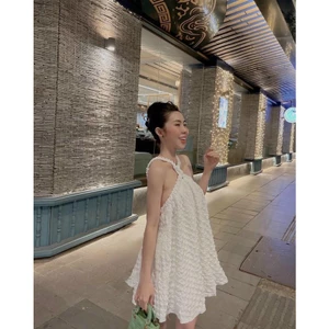 ĐẦM CỔ YẾM CHẤT XỐP Ô NỮ TÔN DÁNG, THOÁNG MÁT, MÙA HÈ | MEOINDAHOUSE