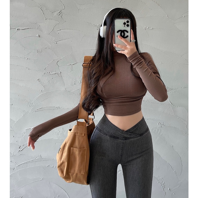 Áo Thun Croptop Tay Dài Vải Lông Cừu Dáng Ôm Ngắn Cổ Cao Xếp Ly Bên Hông Phong Cách Âu Mỹ Quyến Rũ Cho Nữ