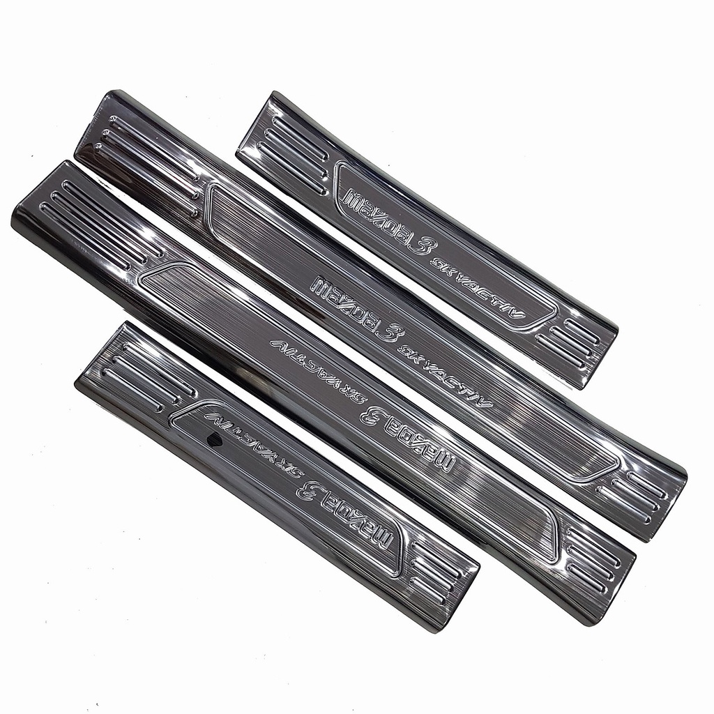 Ốp bậc cửa xe Mazda 3 2020-2023, Nẹp bước chân Chất liệu hợp kim Titan, Chống xước chống trơn