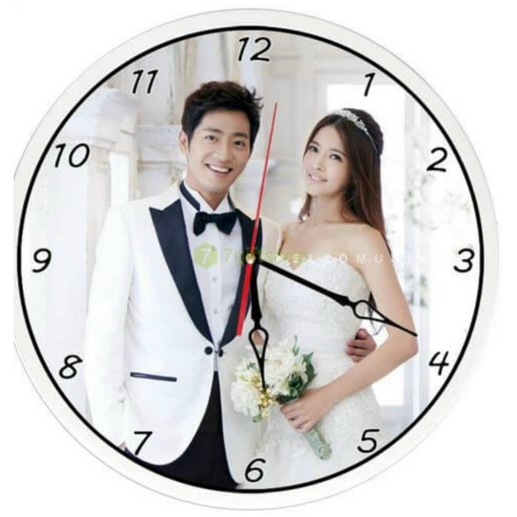 Đồng hồ thiết kế theo yên cầu