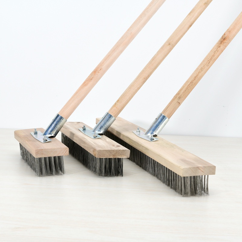 Chổi sắt chà rong rêu vệ sinh sân vườn bể bơi (Có tay cầm) | Shopee ...