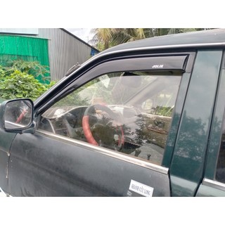 Vè che mưa xe Mitsubishi Jolie nhựa đen thái cao cấp, dày dặn dùng được tất cả các đời xe