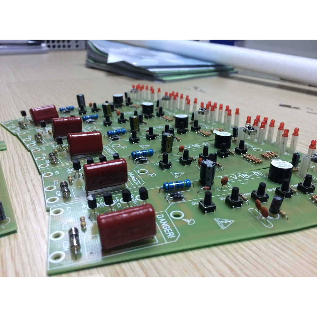 Mạch điều khiển quạt Mitsubishi LV16 RT/RR/RS | Shopee Việt Nam