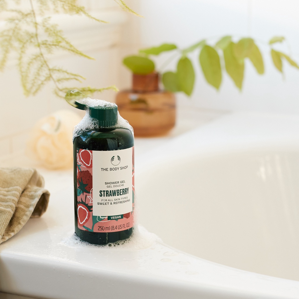 Ảnh Sữa Tắm Hương Dâu Strawberry Shower Gel 250ml The Body Shop 2
