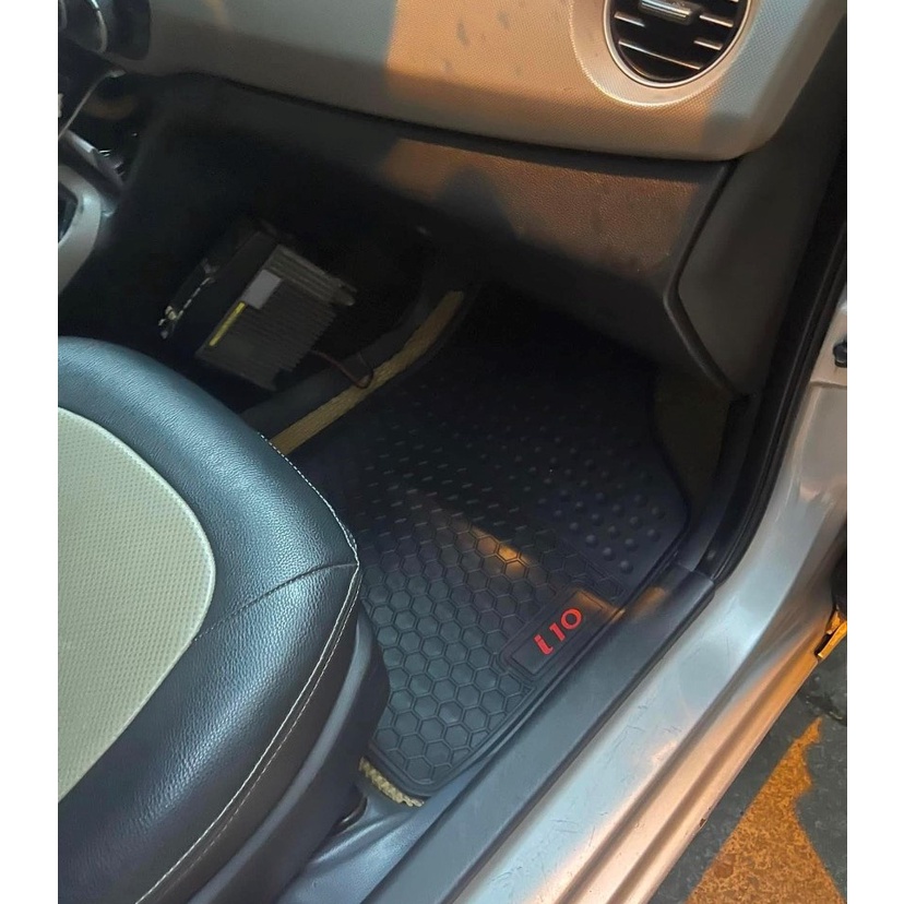 Thảm lót sàn ô tô Hyundai i10 2013-2020 HÀNG THƯỜNG, bộ trải sàn cao su PVC đúc, không mùi dễ dàng vệ sinh giá tốt