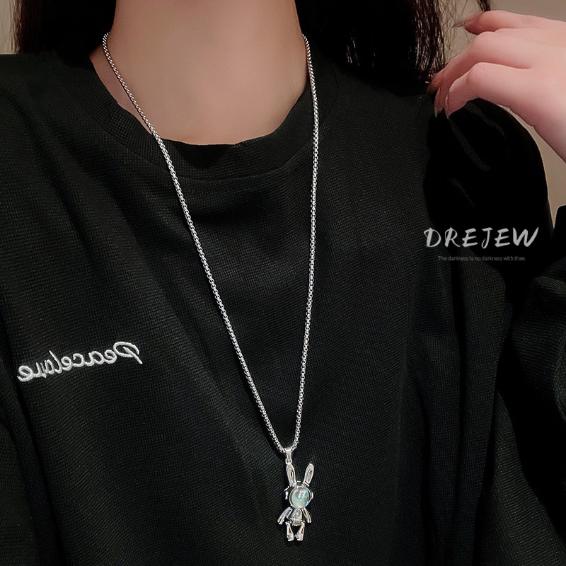 Ảnh DREJEW Dây chuyền mặt hình thỏ phi hành gia thời trang cá tính sang trọng 3