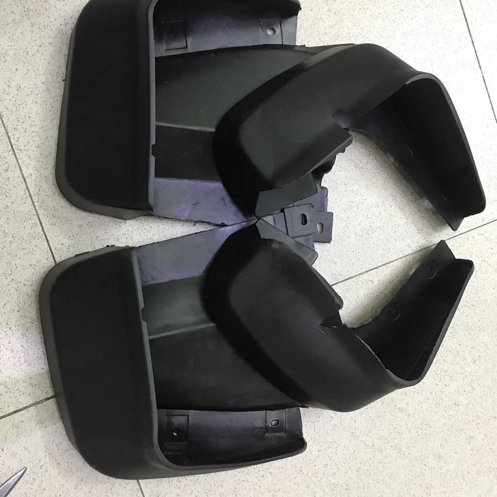 Bộ 4 chắn bùn xe Honda Civic đời 2006 - 2010, 2011, 2012 nhựa dẻo cao cấp ( tặng kèm ốc vít) - 1 BỘ 4 TẤM