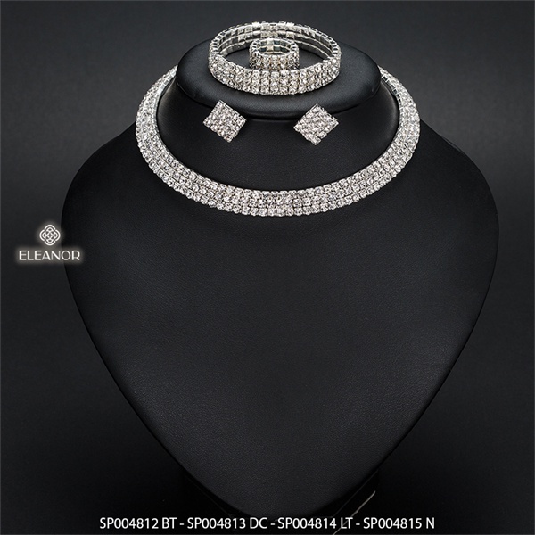 Dây chuyền lắc tay bông tai nhẫn nữ Eleanor Accessories bộ trang sức đính đá phụ kiện trang sức 4812