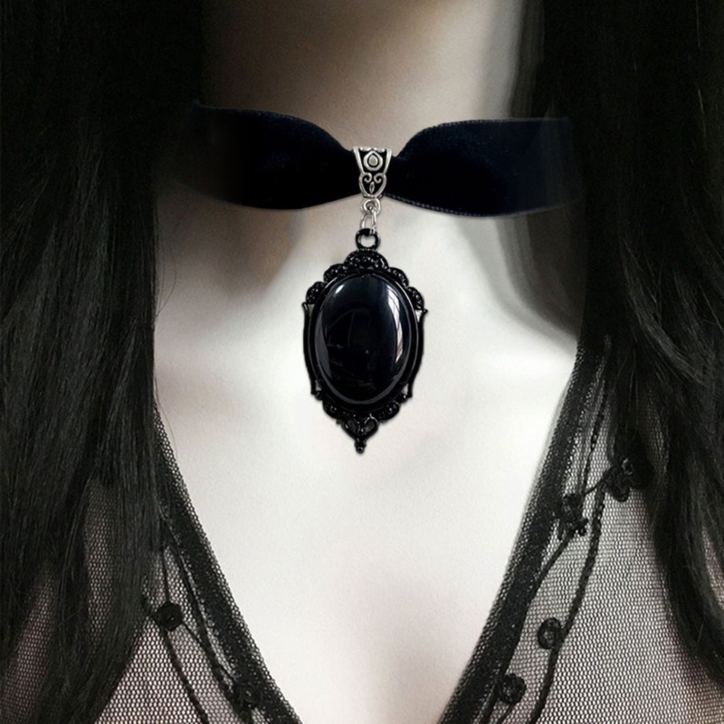 Vòng Cổ Choker Nhung Đen Đính Đá Pha Lê Phong Cách Hip Hop Punk Thời Trang