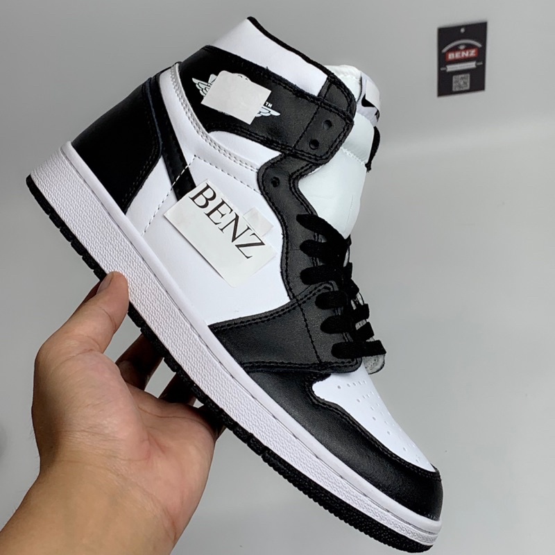 (Hàng S.Cấp tặng ful bok tất vớ) Giày thể thao sneakers Pan.da đen trắng cổ cao êm chân chống trơn trượt B 954