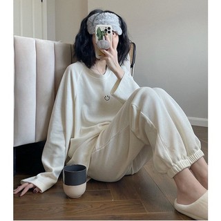 Set đồ nữ dài tay xinh, đồ bộ nữ kèm quần Jogger mix áo thun dài tay thu đông thêu hình mặt cười dễ thương giá rẻ