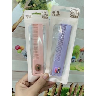 Lược nhỏ gắn thú