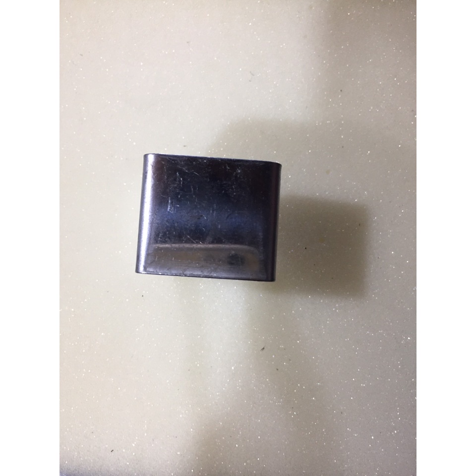 Kẹp ngói cắt inox hàng chuẩn - Hộp 200 Cái-Sử dụng dễ dàng - Giảm thời gian thi công mái-Tăng thẩm mỹ cho mái nhà