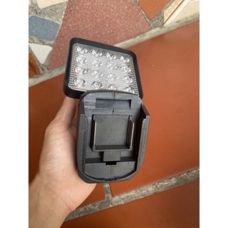 Đèn pin led dùng pin phổ thông 4cm thiết kế bi cầu chiếu xa