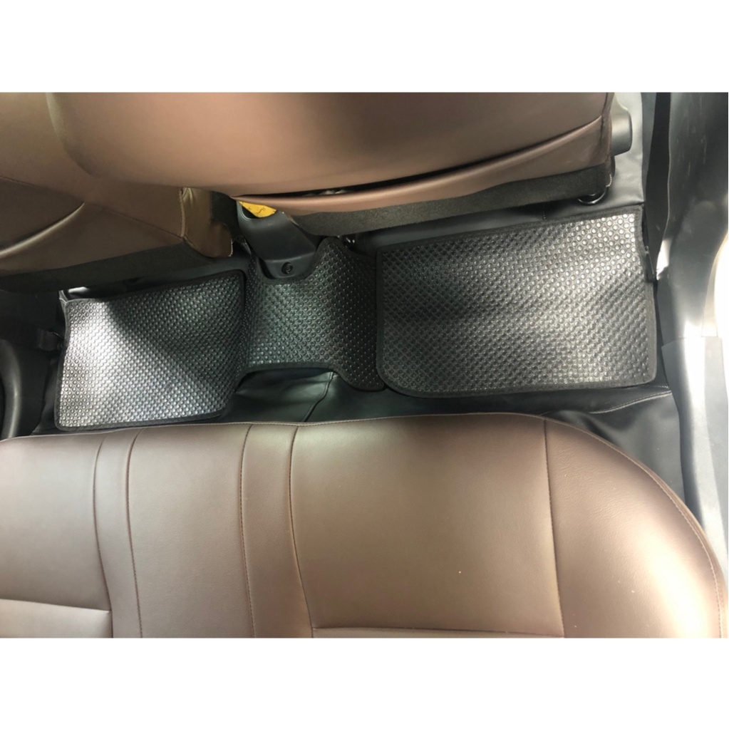 Thảm lót ô tô KATA cho xe Toyota Wigo (2018 - 2022) - Khít với sàn, Chống trơn, Không mùi, Không ẩm mốc