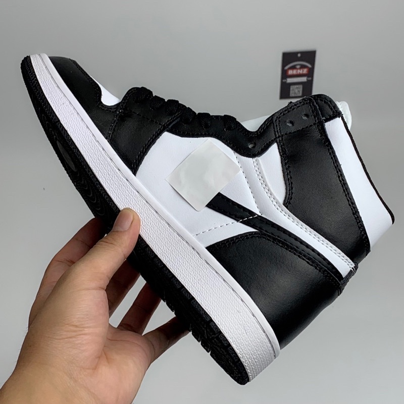 (Hàng S.Cấp tặng ful bok tất vớ) Giày thể thao sneakers Pan.da đen trắng cổ cao êm chân chống trơn trượt B 954