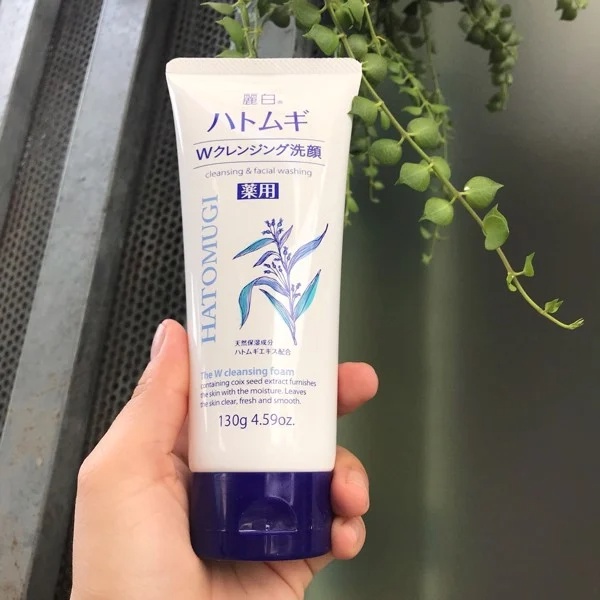 Sữa rửa mặt trắng da Hatomugi chiết xuất ý dĩ 130gr - Nhật