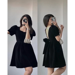 Váy nhung cổ vuông hở lưng nơ sau the.sweater weather TSW (ảnh thật)