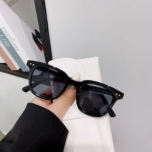 Mắt kính râm mát nữ nam gọng vuông chữ V thời trang chống tia UV400 phong cách Hàn Quốc đẹp giá rẻ ABICA 219