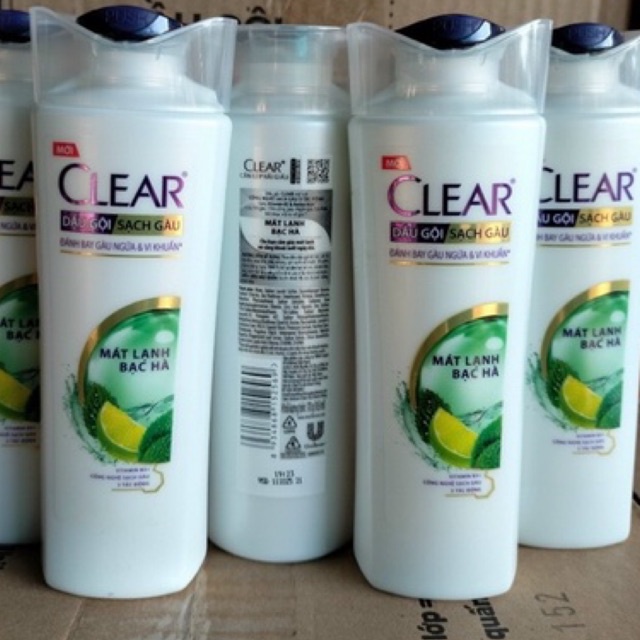 Dầu gội sạch gàu Clear bạc hà 380ml