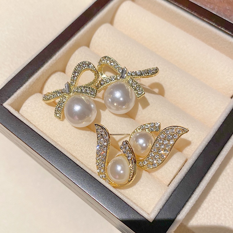 Bông tai Zircon Tai Kim Cương Hai Mảnh Hàn Quốc Bông Tai Vuông Bộ 2025 Phụ Kiện Thời Trang Nữ Mới