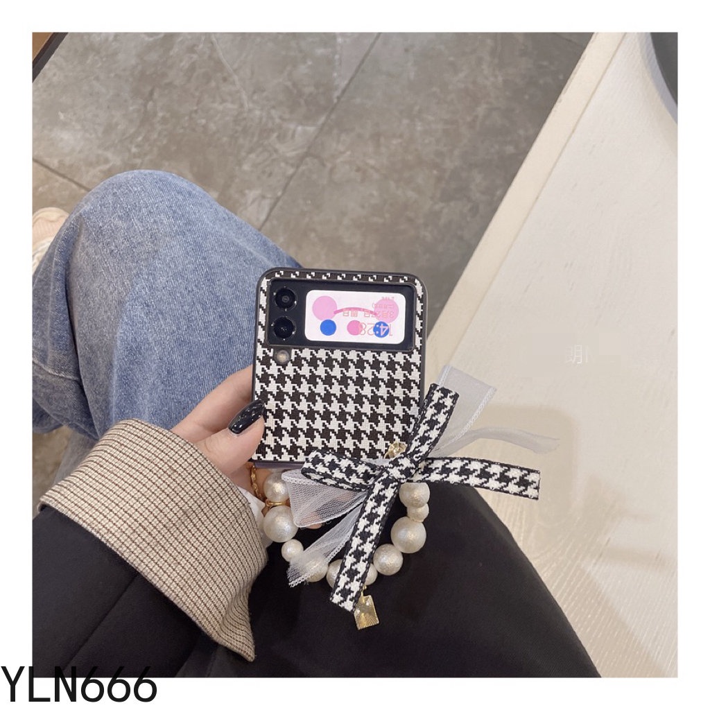 Da PU Vintage Bảo Vệ Gấp Lưng Điện Thoại Dành Cho Samsung Galaxy Z Flip 1 2 3 4 5G Sang Trọng Ngàn Chim Kiểm Tra Với Vòng Tay Ngọc Trai Vỏ Cho Z Flip4 Z Flip3 Z Flip2