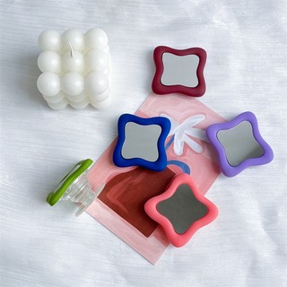 Giá Đỡ Điện Thoại Bằng Silicon Hình Vuông Tráng Gương Tiện Dụng