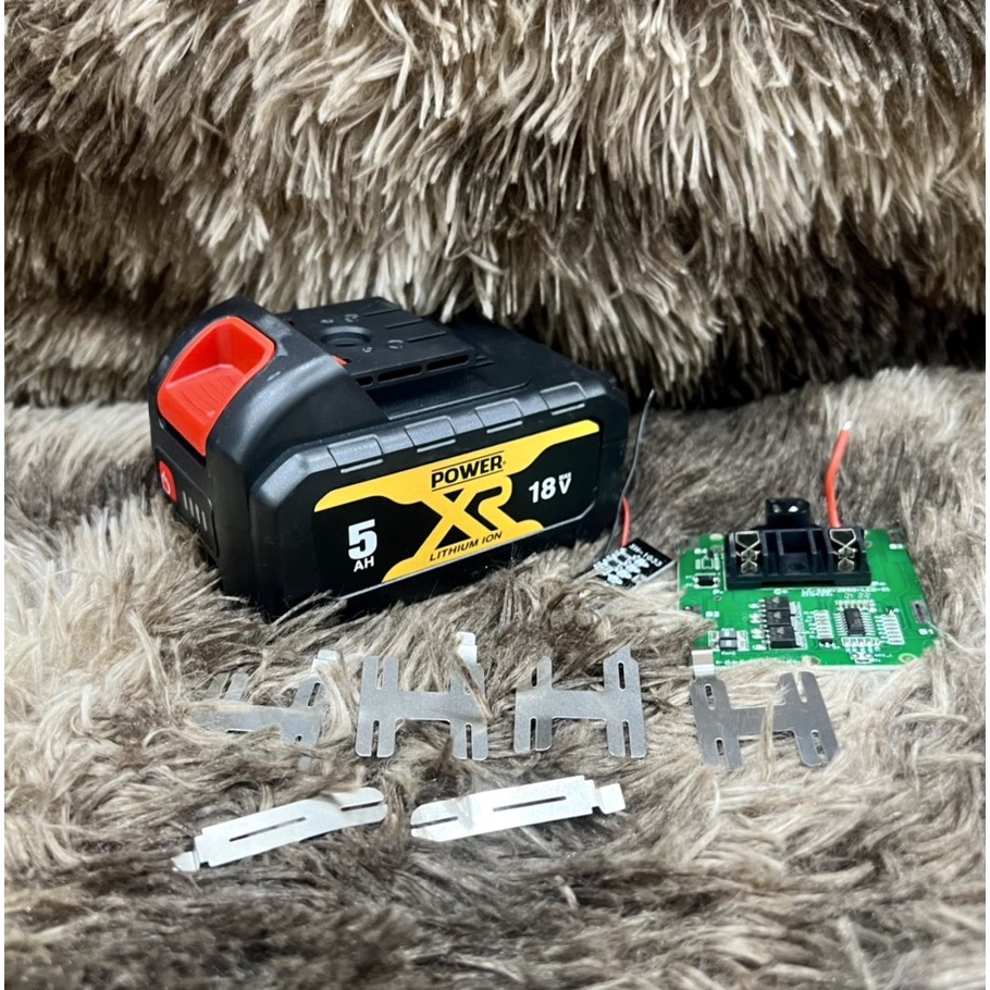 Vỏ mạch pin 5S 2P TQ china có Led báo pin, 18V - 21V ( DWD). BN ...