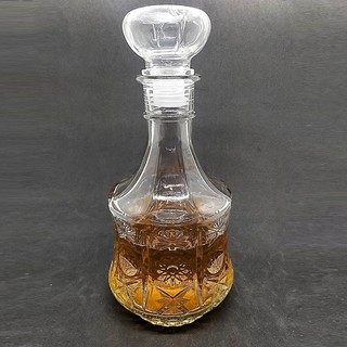 Chai Thuỷ Tinh Trụ Tròn Vát Eo 750 ml Trong Suốt , Sang Trọng