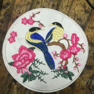 sticker thêu là ủi tròn chim đôi