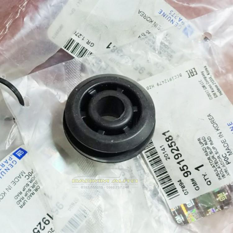 Cao su đệm két nước trên (đầu két) Chevrolet Captiva / Laccetti / Cruze ...