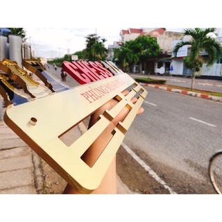 Giá treo huy chương cờ vua siêu đẹp, siêu cute 58x18cm màu gold hiệu ứng kim loại