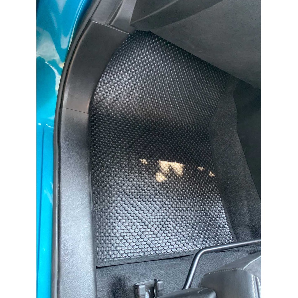 Thảm lót ô tô KATA cho xe Suzuki Vitara (LY) (2015-2023) - Khít với sàn, Chống trơn, Không mùi, Không ẩm mốc