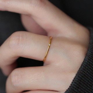 1 Nhẫn titanium không đen đá zircon BHN138