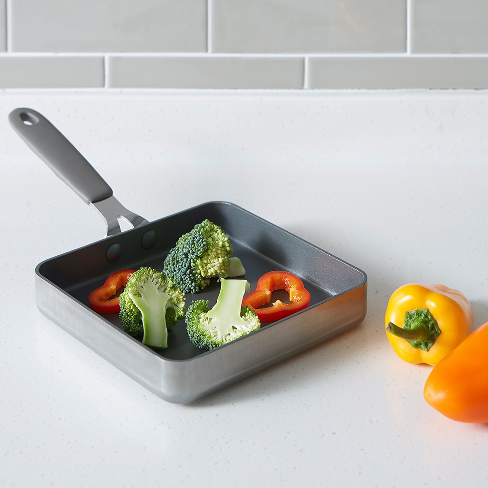 Chảo vuông 14cm LocknLock Handycook LHD1146 KHÔNG DÙNG TRÊN BẾP TỪ , tay cầm bọc Silicon  K-MAL
