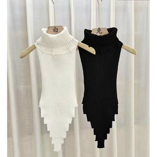 Áo len yếm tăm cổ lọ hở lưng, tà zic zac độc lạ mã 081