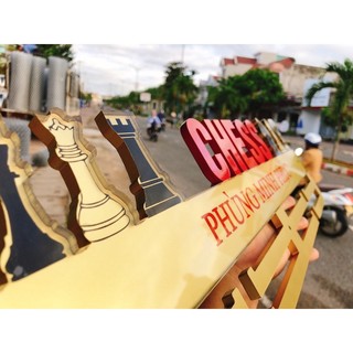 Giá treo huy chương cờ vua siêu đẹp, siêu cute 58x18cm màu gold hiệu ứng kim loại