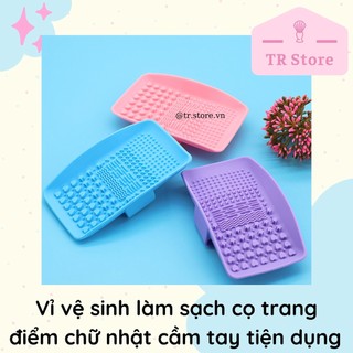 Vỉ vệ sinh dụng cụ làm sạch cọ trang điểm chữ nhật cầm tay tiện dụng
