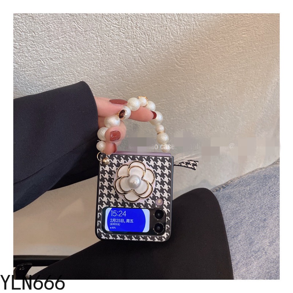Da PU Vintage Bảo Vệ Gấp Lưng Điện Thoại Dành Cho Samsung Galaxy Z Flip 1 2 3 4 5G Sang Trọng Ngàn Chim Kiểm Tra Với Vòng Tay Ngọc Trai Vỏ Cho Z Flip4 Z Flip3 Z Flip2