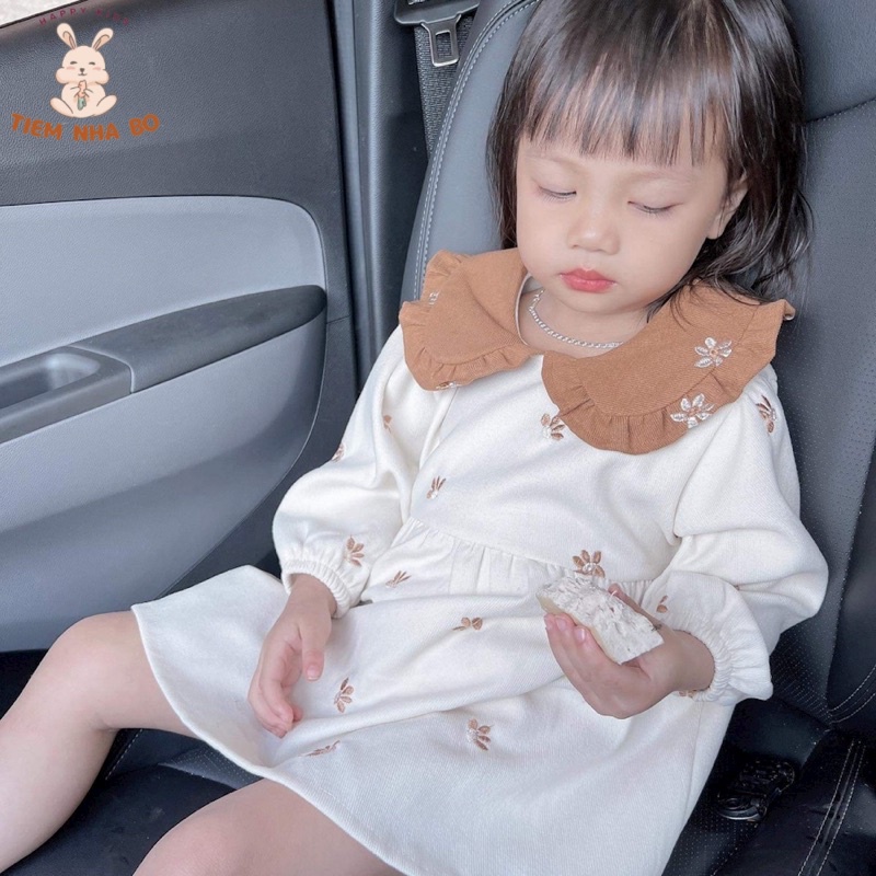 Váy thu đông bé gái thêu hoa phong cách Hàn Quốc 2 màu vintage Tiệm Nhà Bơ