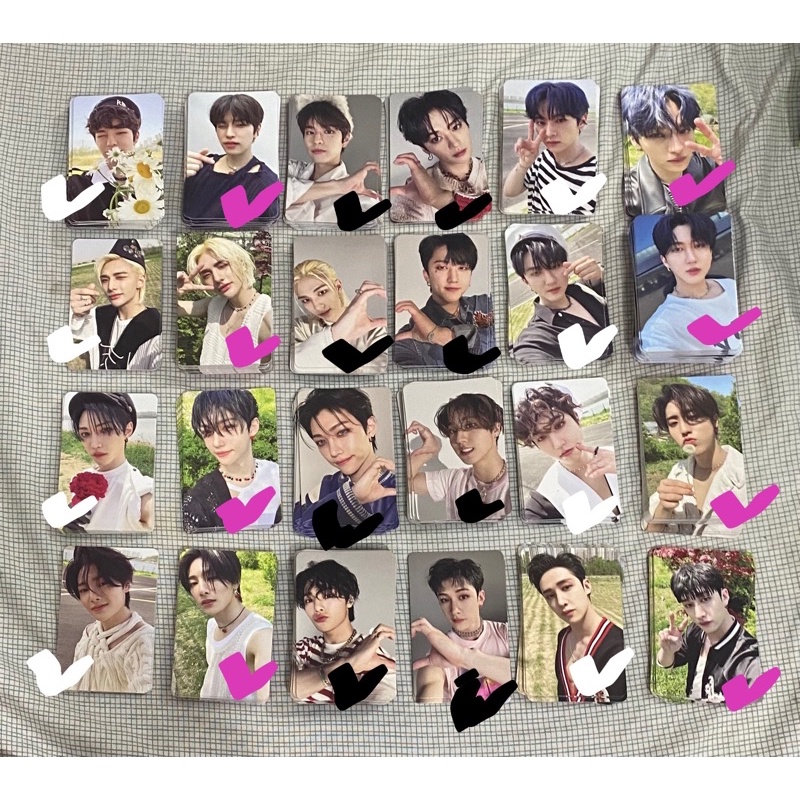 hình ảnh Stray Kids Maxident photocard album | Shopee Việt Nam